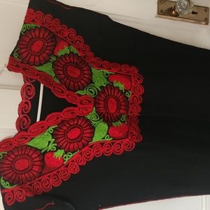 VINTAGE embroidered top